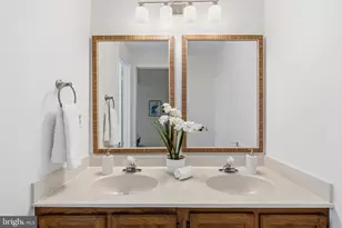 2615 Thomas Young Ln, Herndon, VA 20171 - Photo 44