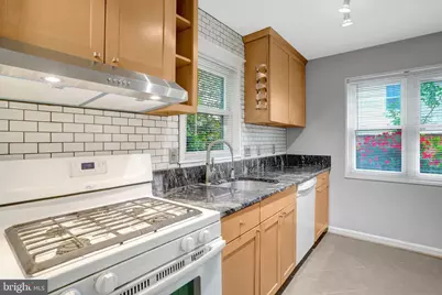 2340 Fairview Terrace, Alexandria, VA 22303 - Photo 2