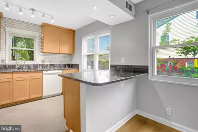 2340 Fairview Terrace, Alexandria, VA 22303 - Photo 6