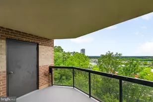 8370 Greensboro Dr, McLean, VA 22102 - Photo 16