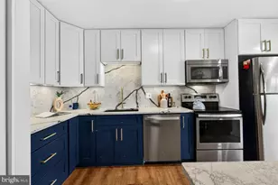 8370 Greensboro Dr, McLean, VA 22102 - Photo 14