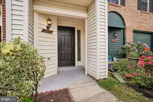6013 Crocus Ct, Alexandria, VA 22310 - Photo 4