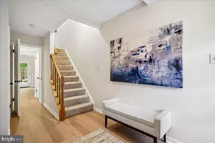 6013 Crocus Ct, Alexandria, VA 22310 - Photo 6