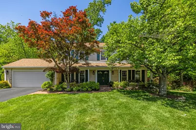 9716 Bunchberry Place, Vienna, VA 22181 - Photo 4