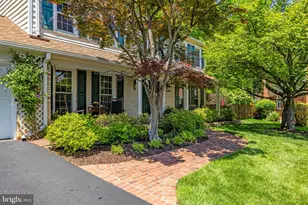 9716 Bunchberry Pl, Vienna, VA 22181 - Photo 6