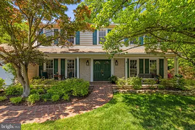 9716 Bunchberry Place, Vienna, VA 22181 - Photo 8
