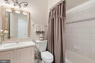 1204 Daviswood Dr, McLean, VA 22102 - Photo 54