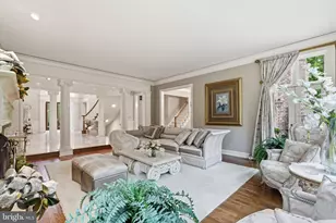 1204 Daviswood Dr, McLean, VA 22102 - Photo 10