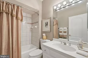 1204 Daviswood Dr, McLean, VA 22102 - Photo 56
