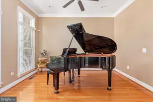 12810 Falcon Wood Pl, Fairfax, VA 22033 - Photo 10