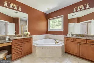 12810 Falcon Wood Pl, Fairfax, VA 22033 - Photo 28