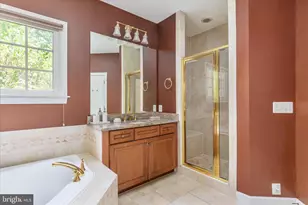 12810 Falcon Wood Pl, Fairfax, VA 22033 - Photo 30