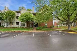 12160 Penderview Ln, Fairfax, VA 22033 - Photo 4