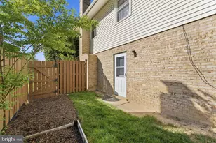 7221 Galgate Dr, Springfield, VA 22153 - Photo 48