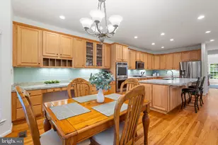 8000 Pohick Rd, Springfield, VA 22153 - Photo 12