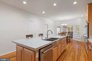 8000 Pohick Rd, Springfield, VA 22153 - Photo 10