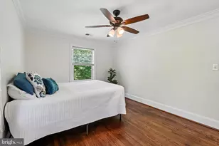 11341 Crescent Dr, Fairfax, VA 22030 - Photo 10