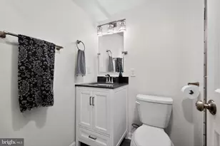 7640 Tremayne Pl, McLean, VA 22102 - Photo 6