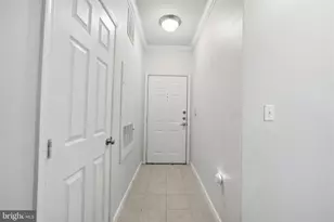 12148 Garden Grove Cir, Fairfax, VA 22030 - Photo 24