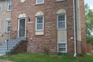 9525 Greencastle Ln, Lorton, VA 22079 - Photo 2