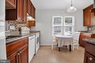 6358 Fenestra Ct, Burke, VA 22015 - Photo 8