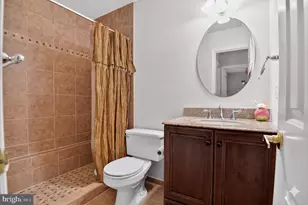 6358 Fenestra Ct, Burke, VA 22015 - Photo 14