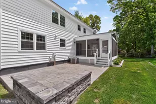 2497 Freetown Dr, Reston, VA 20191 - Photo 4