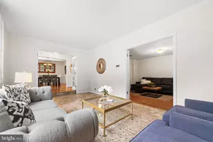 10305 Collingham Dr, Fairfax, VA 22032 - Photo 10