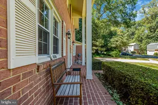 10305 Collingham Dr, Fairfax, VA 22032 - Photo 4