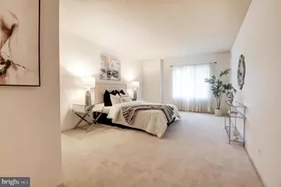 8370 Greensboro Dr, McLean, VA 22102 - Photo 16