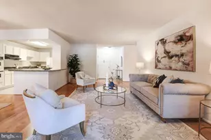 8370 Greensboro Dr, McLean, VA 22102 - Photo 8