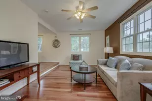 5820 Silchester St, Burke, VA 22015 - Photo 16