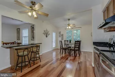 5820 Silchester Street, Burke, VA 22015 - Photo 10