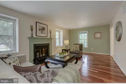 5820 Silchester Street, Burke, VA 22015 - Photo 6