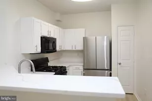 14302 Rosy Ln, Centreville, VA 20121 - Photo 10