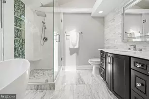 11928 Appling Valley Rd, Fairfax, VA 22030 - Photo 22