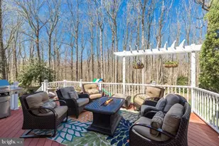 11928 Appling Valley Rd, Fairfax, VA 22030 - Photo 42