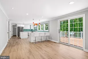 11928 Appling Valley Rd, Fairfax, VA 22030 - Photo 16