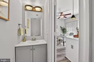 13609 Kristin Pl, Herndon, VA 20171 - Photo 10