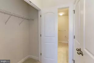 13740 Endeavour Dr, Herndon, VA 20171 - Photo 12