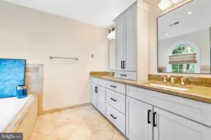 2910 Gray St, Oakton, VA 22124 - Photo 24