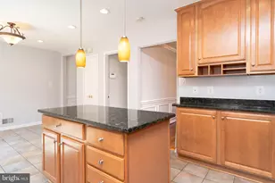 2011 Pieris Ct, Vienna, VA 22182 - Photo 12