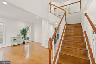 8166 Douglas Fir Dr, Lorton, VA 22079 - Photo 8