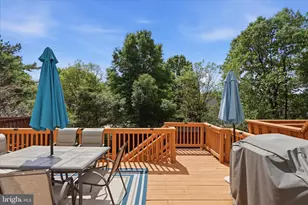 6013 Keble Dr, Alexandria, VA 22315 - Photo 26