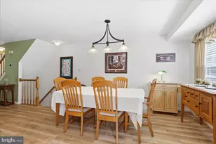 6013 Keble Dr, Alexandria, VA 22315 - Photo 10
