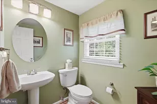 6013 Keble Dr, Alexandria, VA 22315 - Photo 14