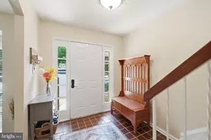9062 Gavelwood Ct, Springfield, VA 22153 - Photo 2