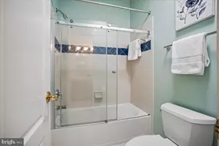 11040 Heathland Dr, Oakton, VA 22124 - Photo 34