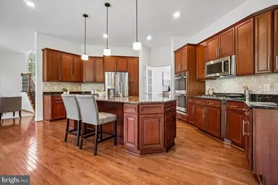 11040 Heathland Drive, Oakton, VA 22124 - Photo 10