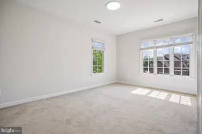11040 Heathland Drive, Oakton, VA 22124 - Photo 36